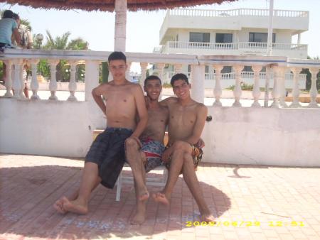 Moi+Abd Elhadi+7archouchi 