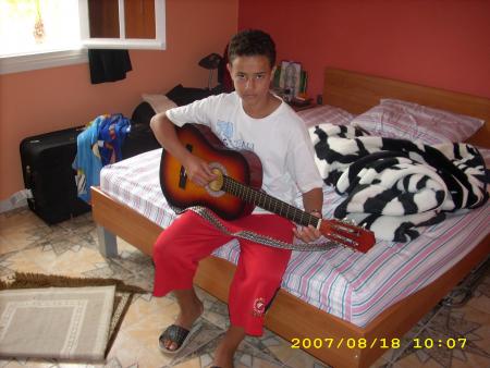 moi moi moi +le gitare